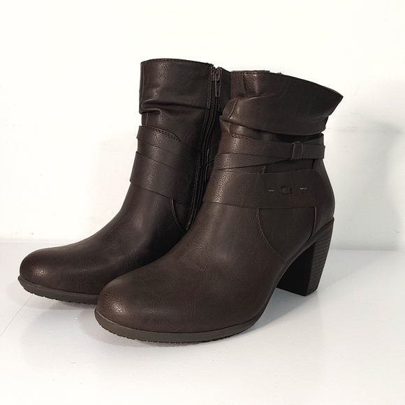 Kelly and Katie Bootie - Picture 7 of 11